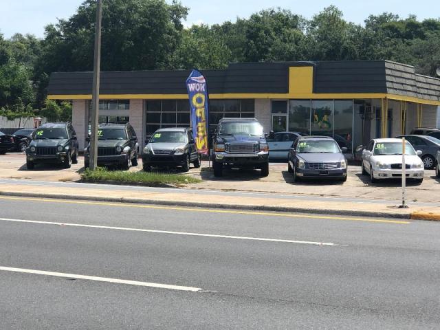 1680 square feet on Bay Street/SR 19
