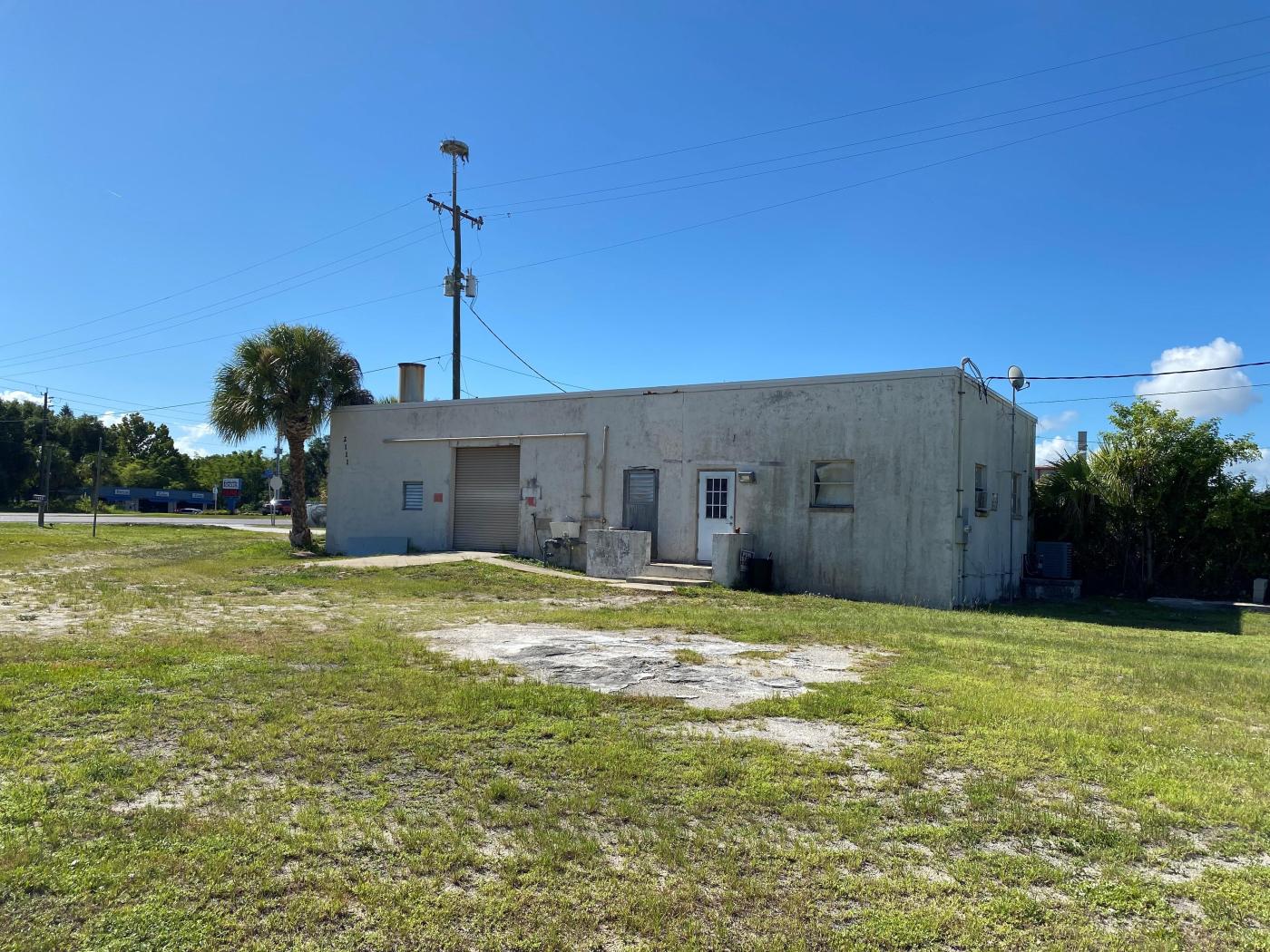 Stand Alone Flex / Warehouse w Cleared Yard