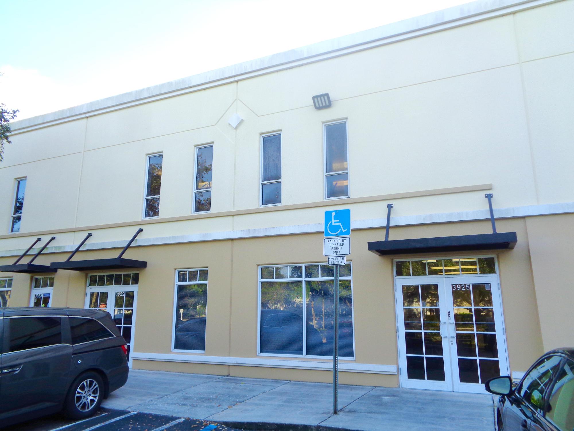 For Sale Flex Space 4,921 SF Coral Springs