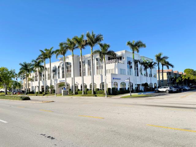 Upscale Medical Office in Downtown Naples