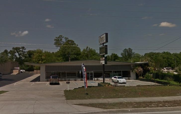 10,000' Free Standing Retail/Showroom