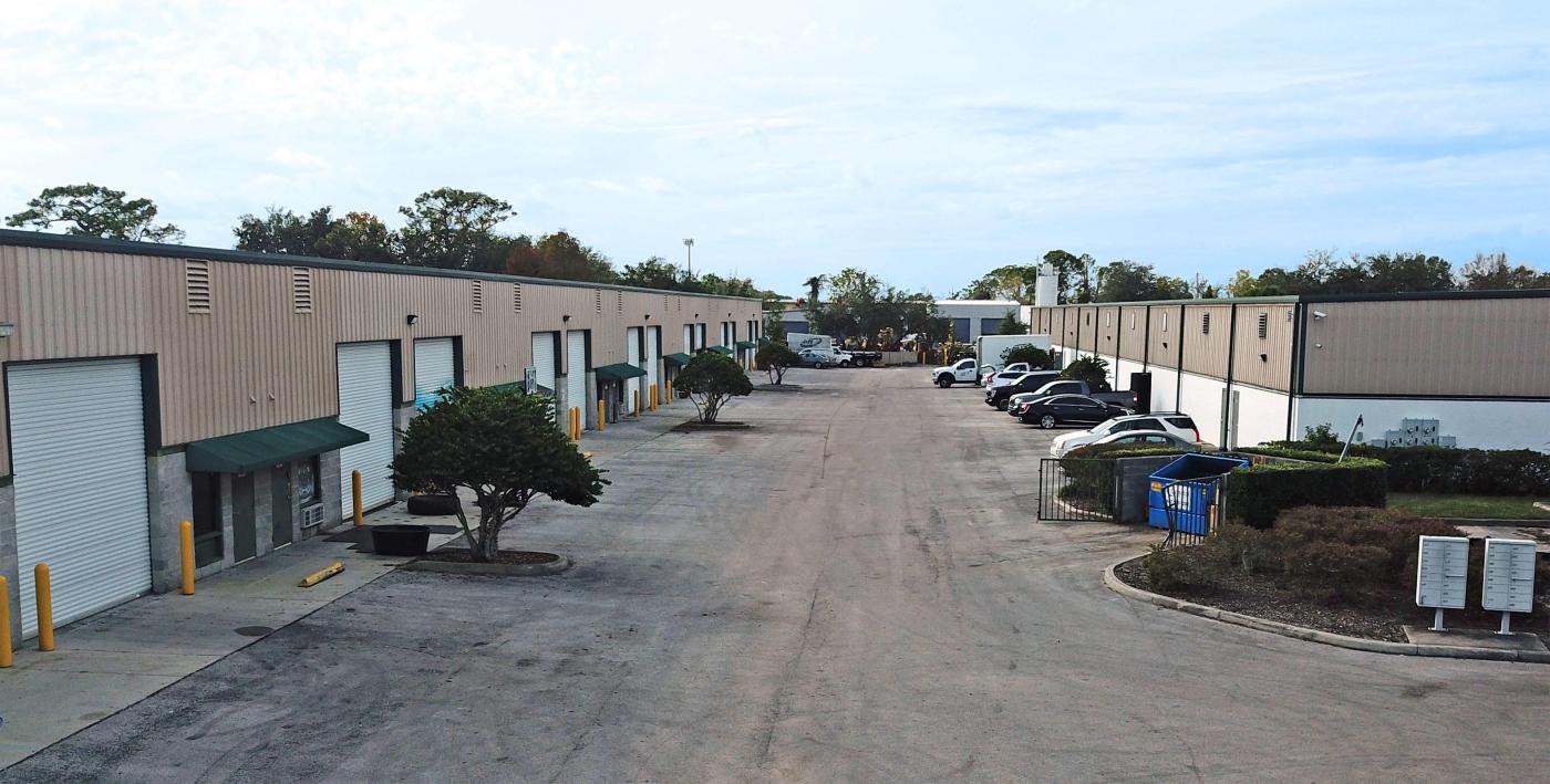 Small Bay Warehouse Space For Lease