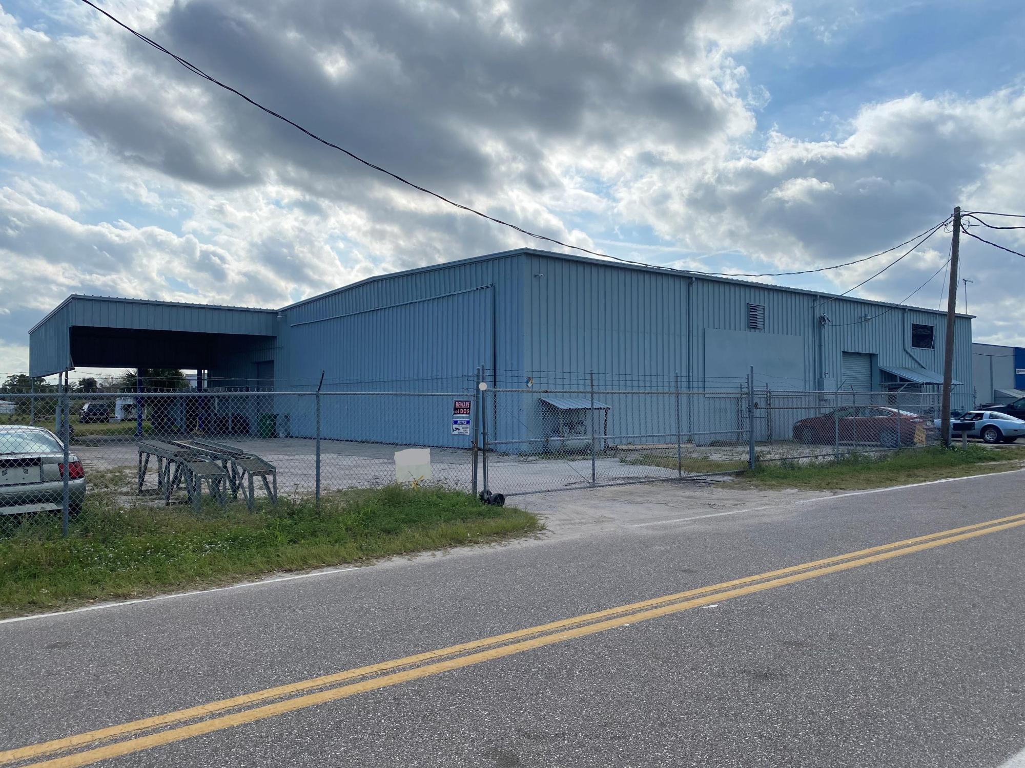 Stand-Alone Warehouse with Yard