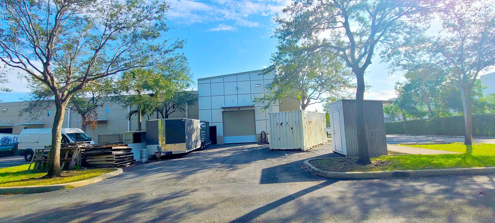 For Sale 12,000 SF Flex Space - Coral Springs