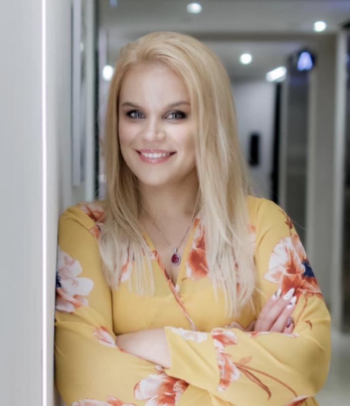 Yulia Vargas,CCIM