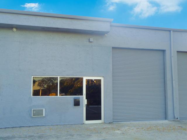 For Sale Office/Warehouse 2,112 SF Pompano Be