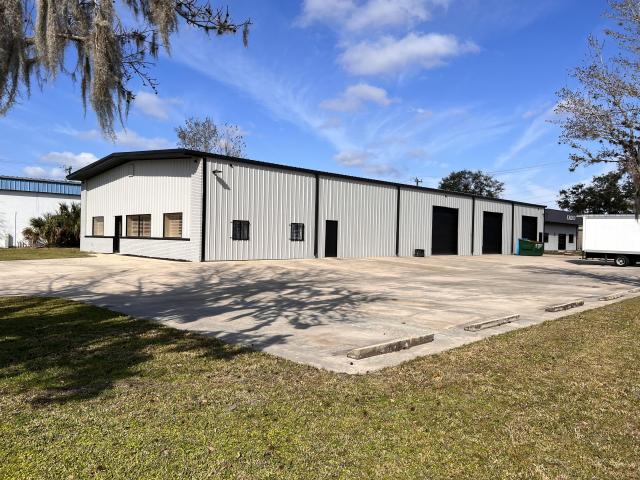 Free Standing Office Warehouse