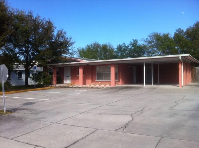 Medical Office Building Near Holmes Hospital