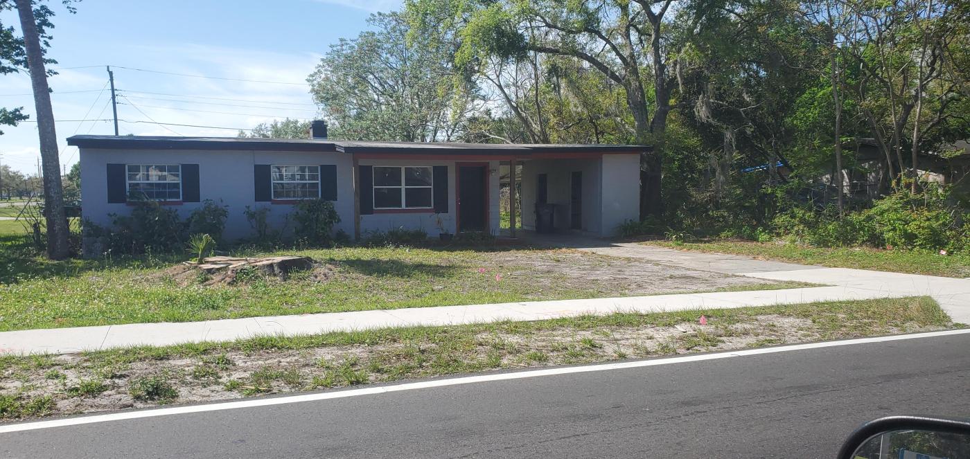 1/4 Acre Industrial Lot with Building