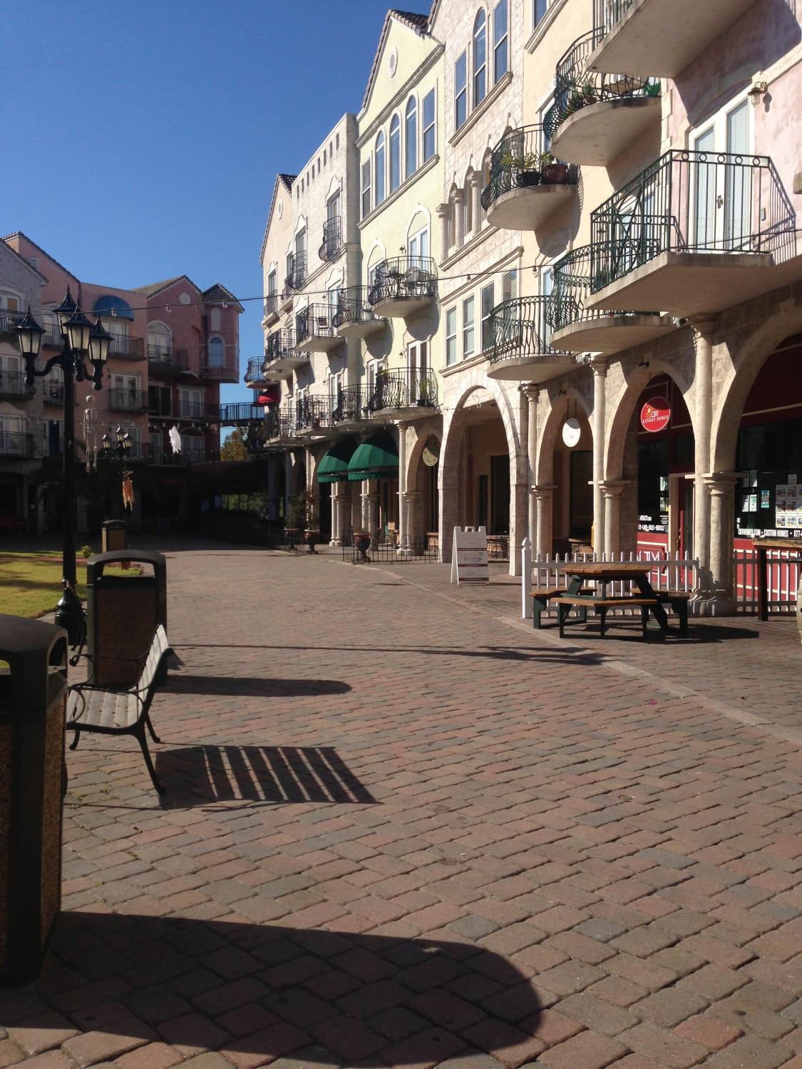 Restaurant in European Village FOR SALE