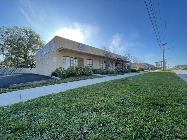 1705 Lakeland Hills Blvd