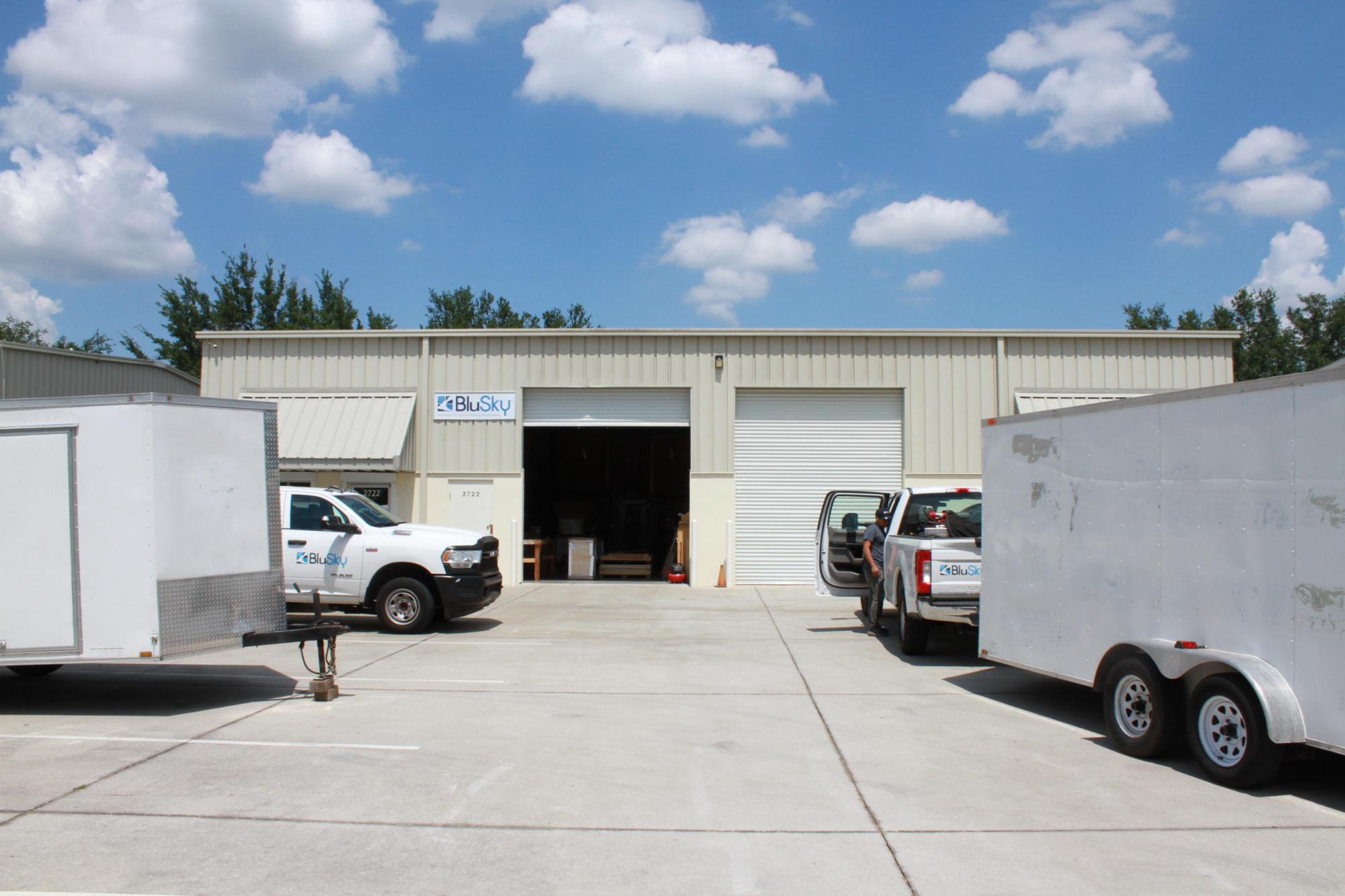 Grade Level Warehouse for Sale