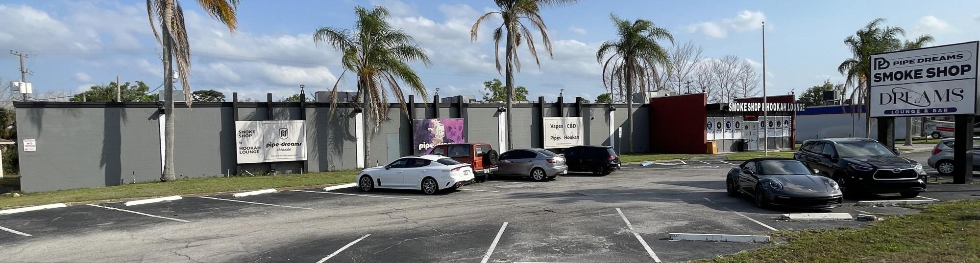 Freestanding Retail/Bar Building