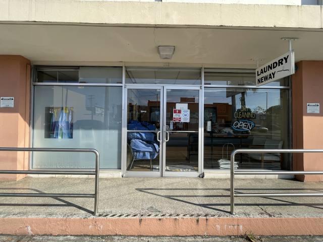 Laundry @ Las Americas Proffesional Center