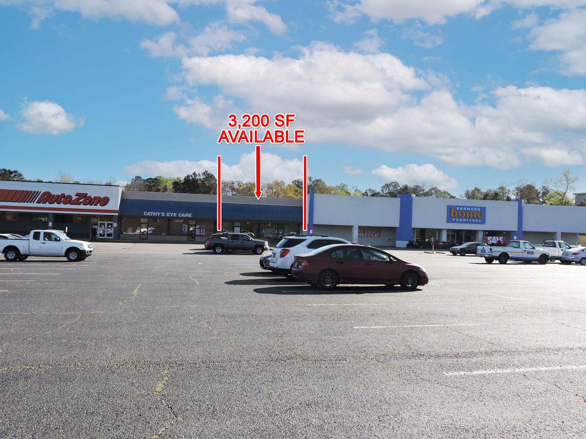 Retail Spaces Available in Baldwin Plaza