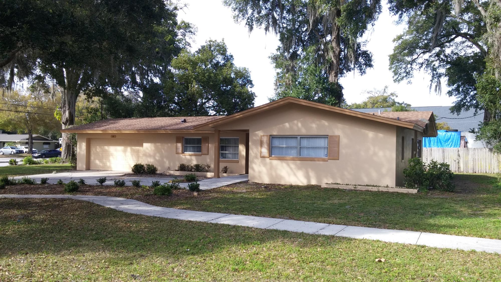 Freestanding Maitland Office