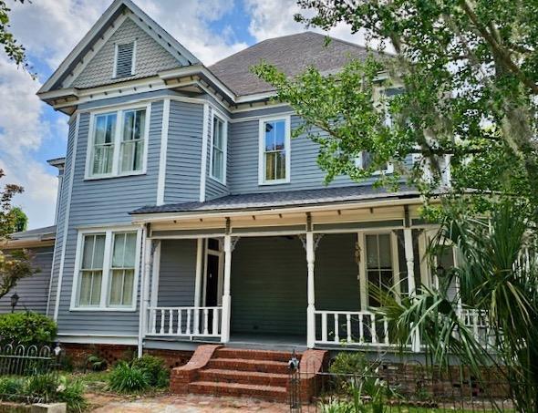 Circa 1900 Home in Historic District, Valdost