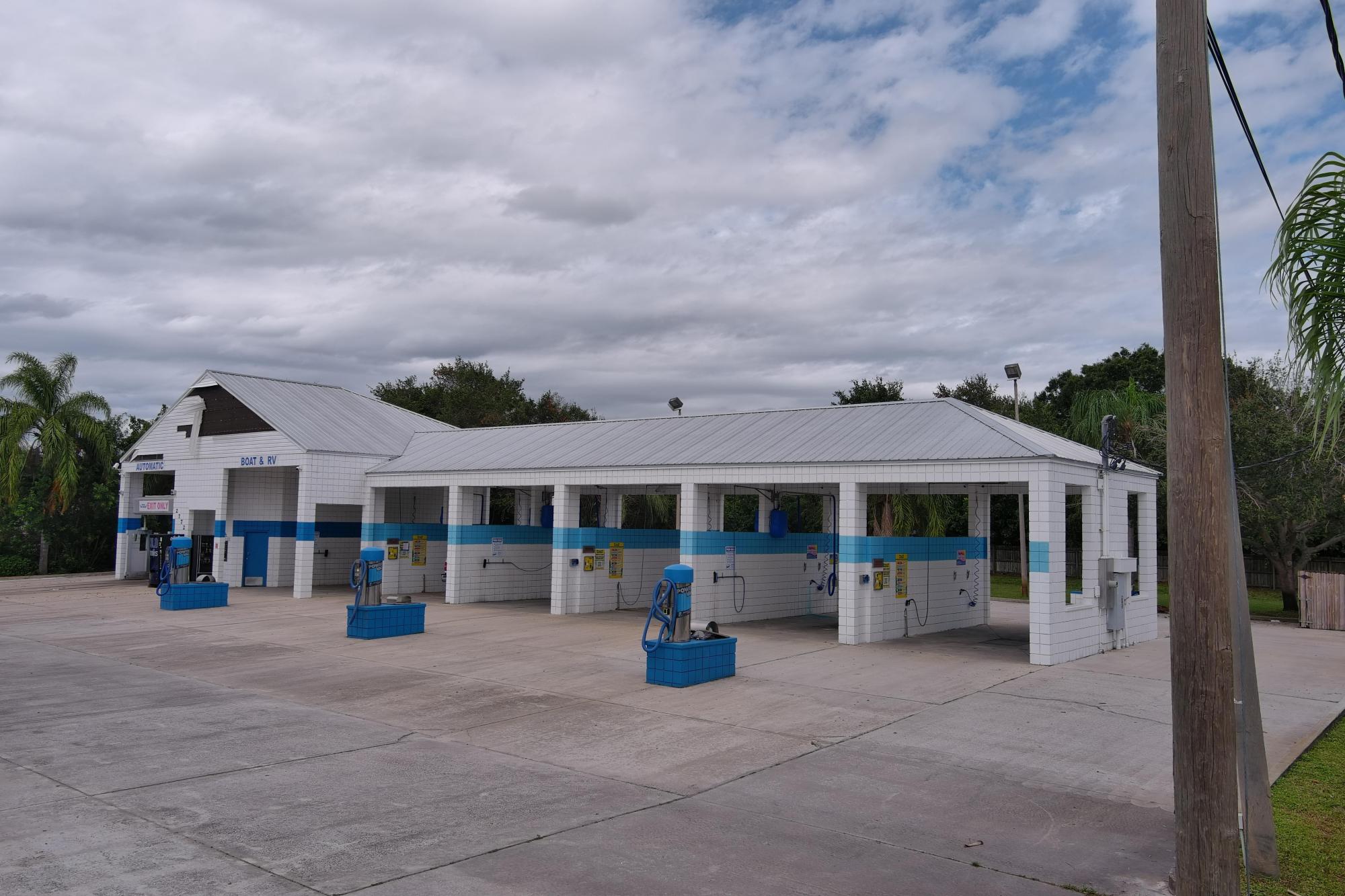 Tropic Carwash