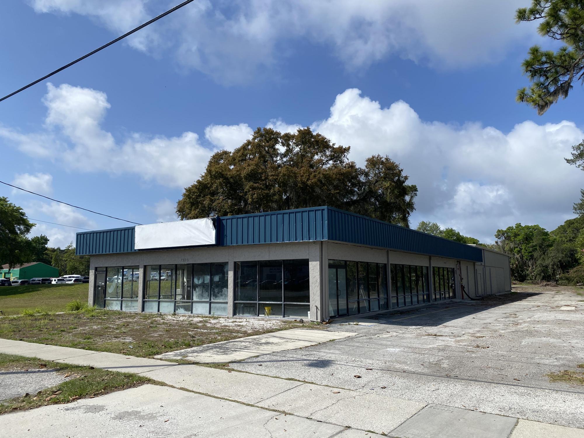 9,000± SF New Port Richey Warehouse-Showroom