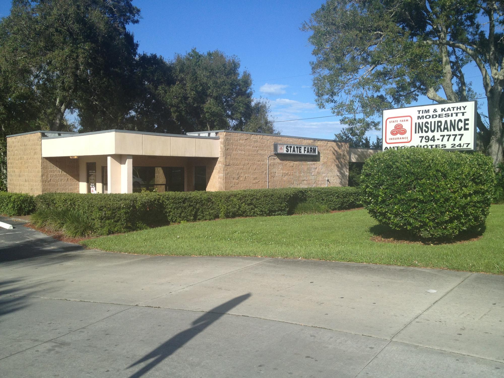1,592 SF Office Bldg W/Land For Sale or Lease