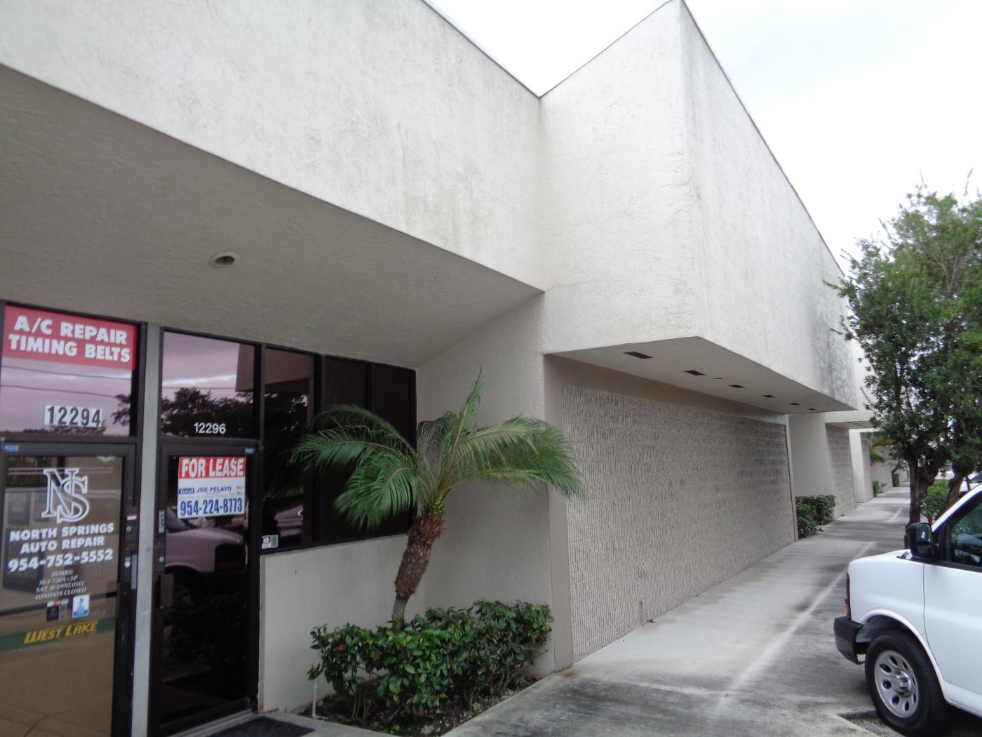 For Sale Office/Warehouse for Investment!