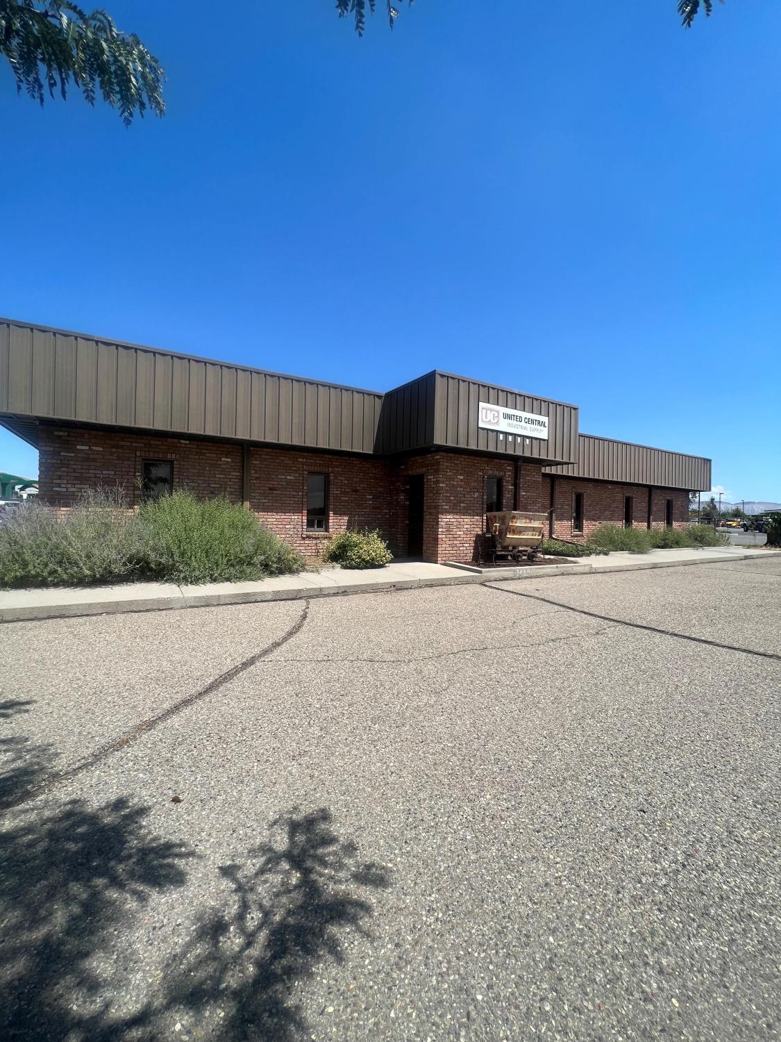 23 RD & I70 Frontage RD - Shop/Ware