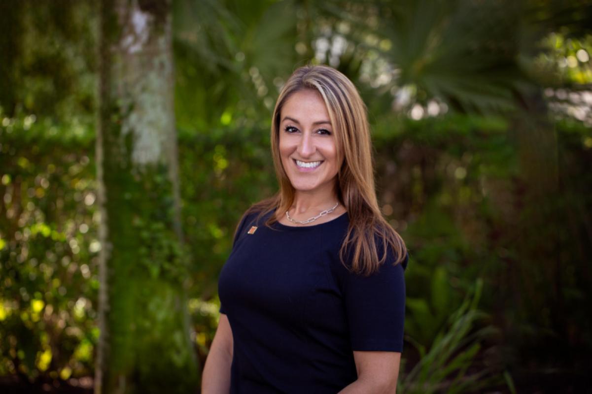 Laura Cari, CCIM