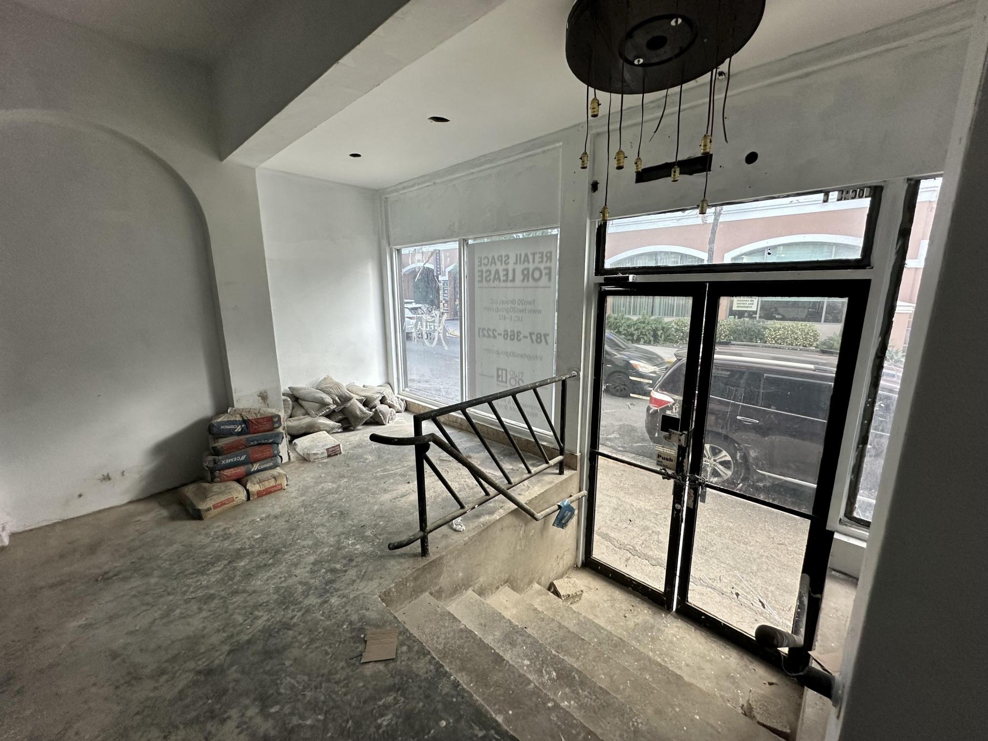 1503 Loiza Street | Commercial Lease