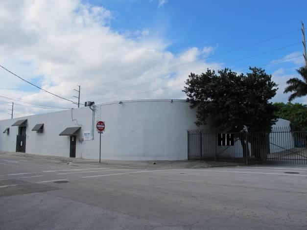 1515 NW 22 ST