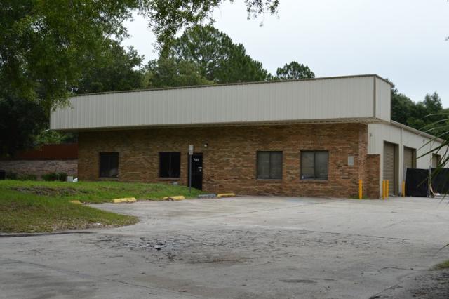 9,330 SF Warehouse for Sale in Longwood