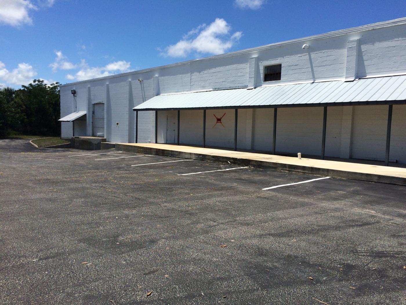 CB Warehouse US 1 Between 192 & University