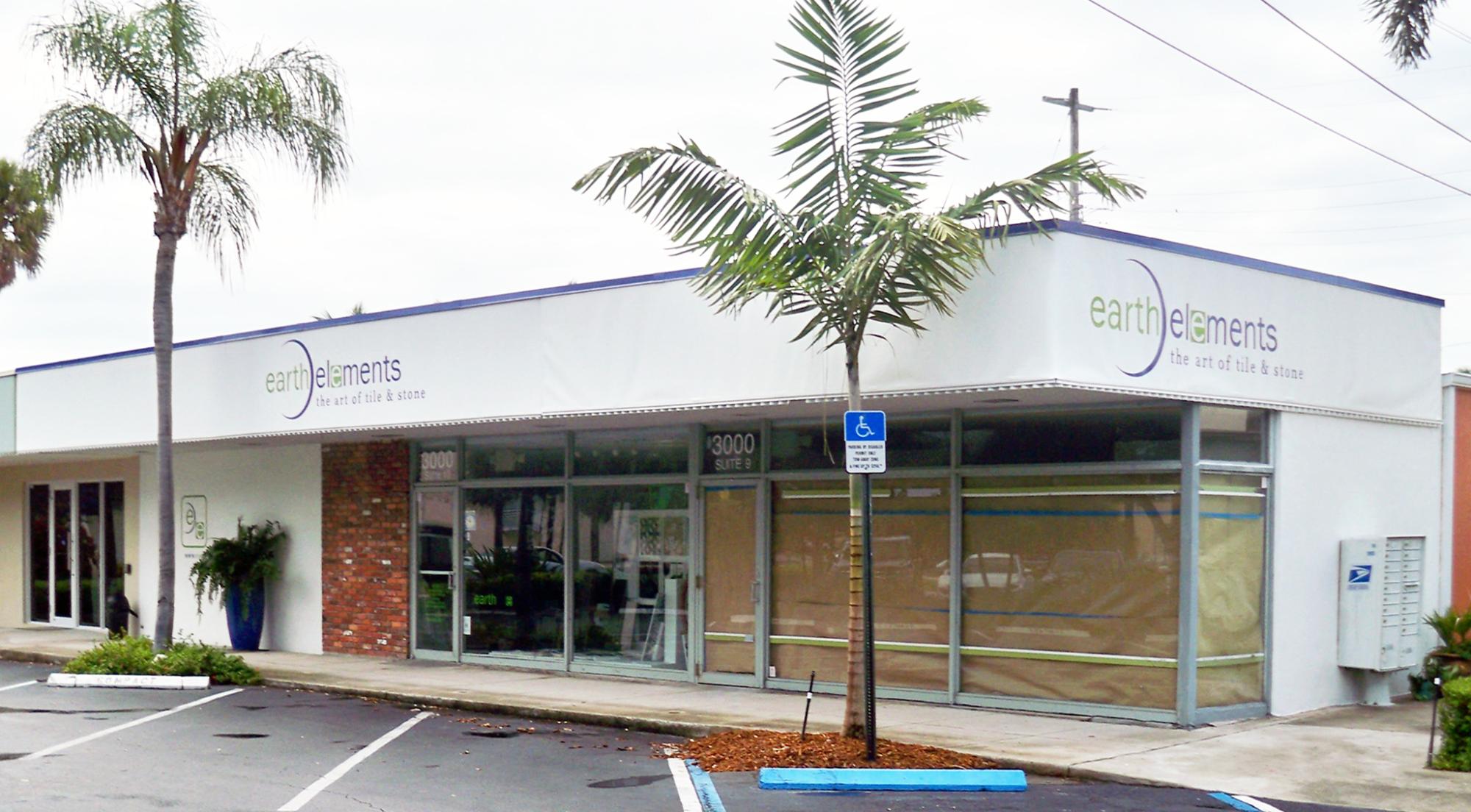 Plaza 3000 Shopping Center For Sale