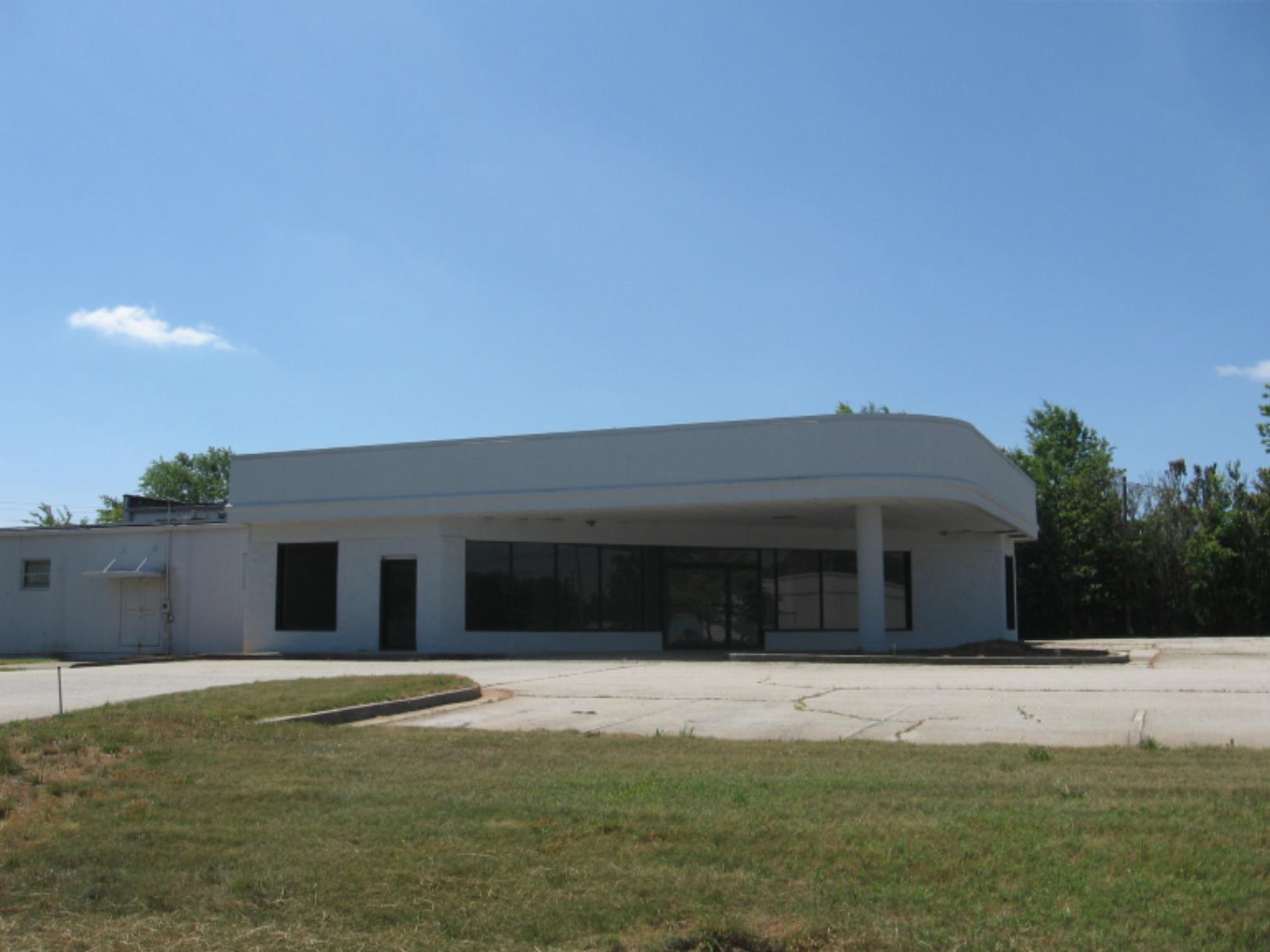 Auto Service / Repair Facility