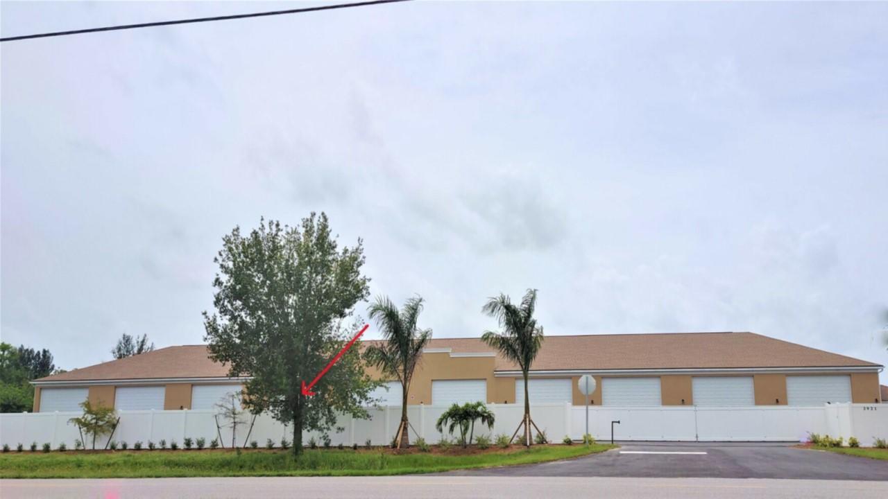 1,200 SF Industrial Warehouse For Sale in PG