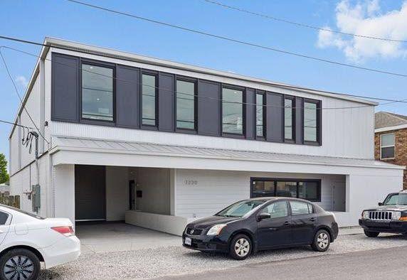 Arabi Office Bldg. for Sale