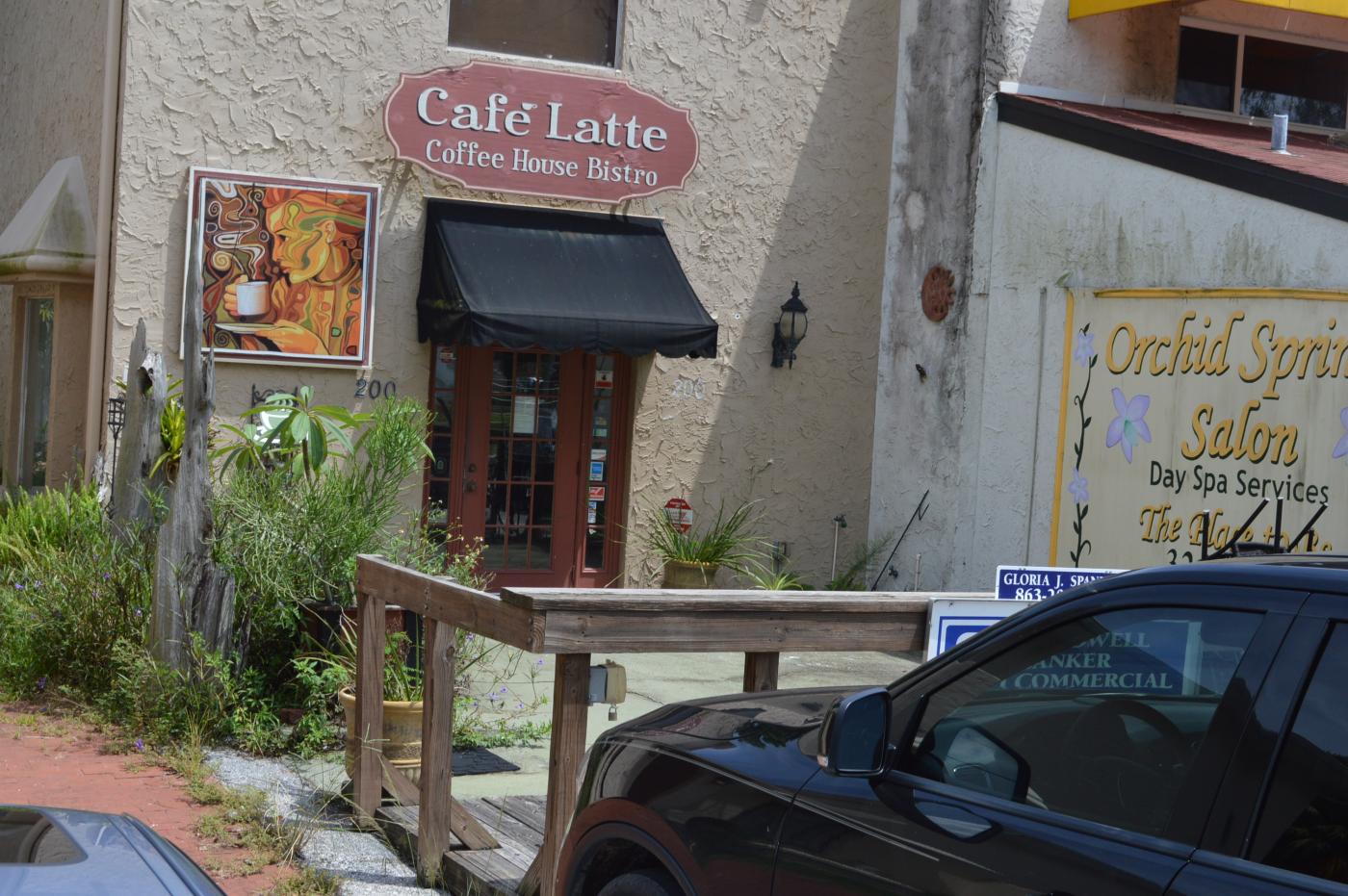 Retail Shop With Apartment - Cafe Latte