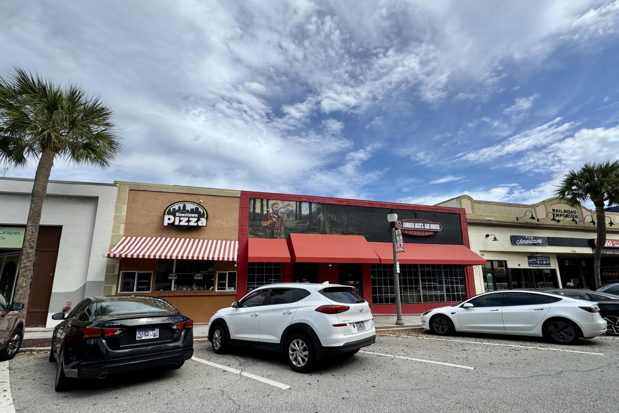 Downtown Restaurant/Bar