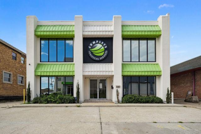 Chalmette Updated Office/Warehouse for Lease