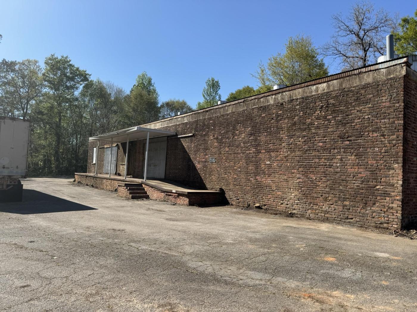 4,000± SF Warehouse For Sale