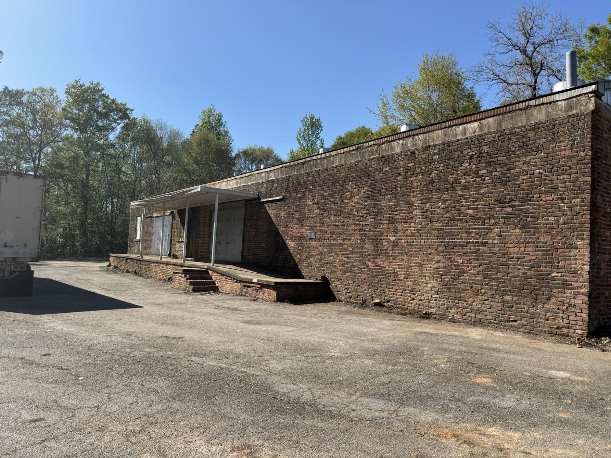 4,000± SF Warehouse For Sale