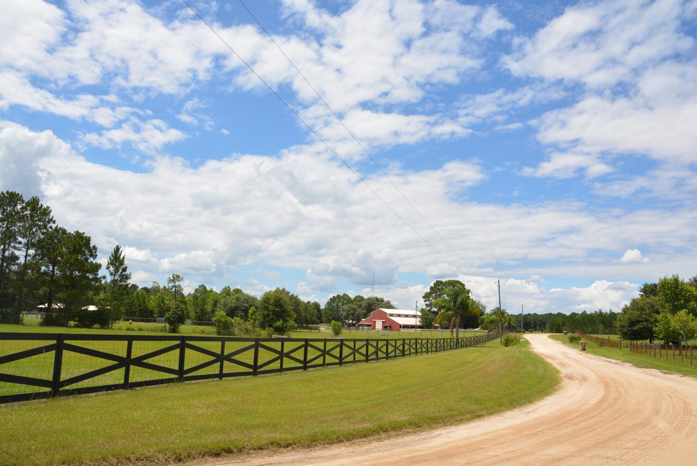20 Acre Ranch - 4680 sq. ft. Huge Metal Barn!