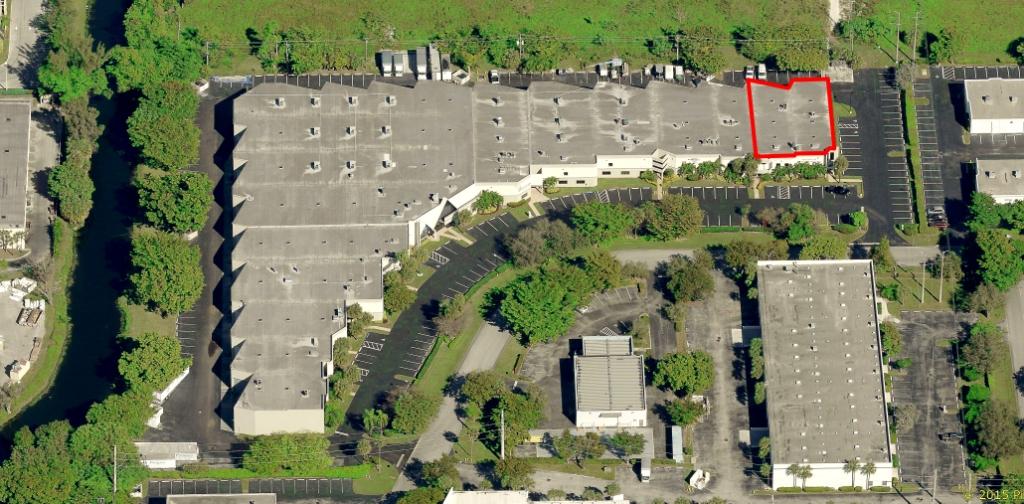 For Sale Office/Warehouse 10,040 SF