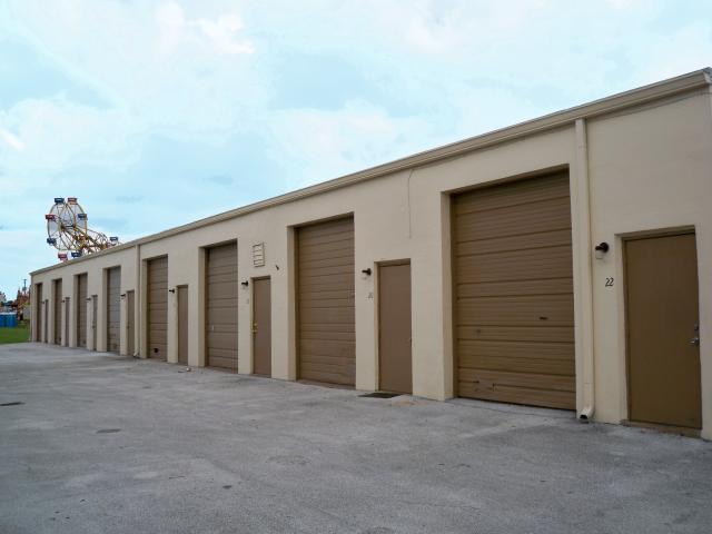 For Sale: Small Bay Warehouse - Margate, FL