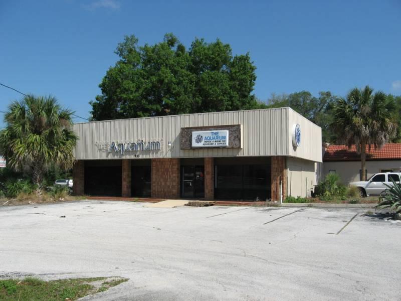 10,182 SF Retail/Showroom Warehouse Building