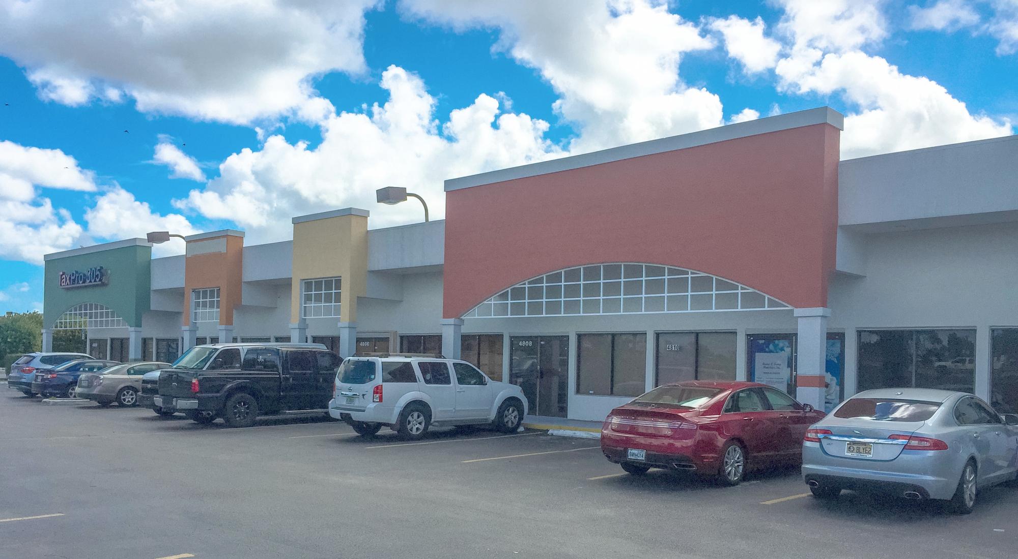 Flex/Retail Condo, Fronts Palmetto Expy.