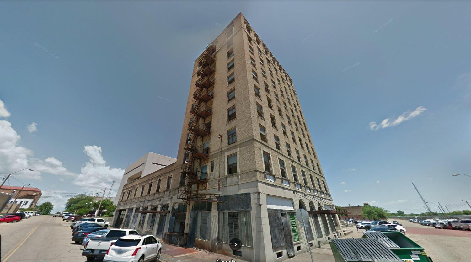 101 Main St