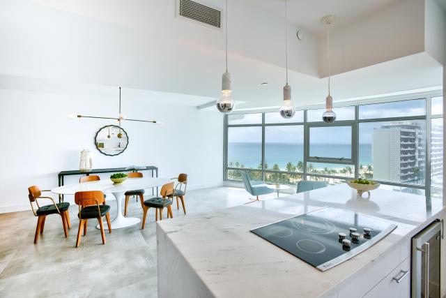 Bristol Cond. 10-B - Luxury Residential Apt.