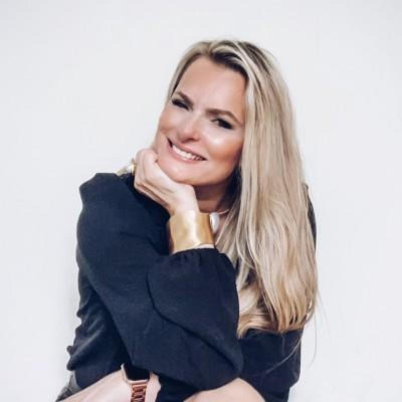 Monika Lescano Feher, CMP