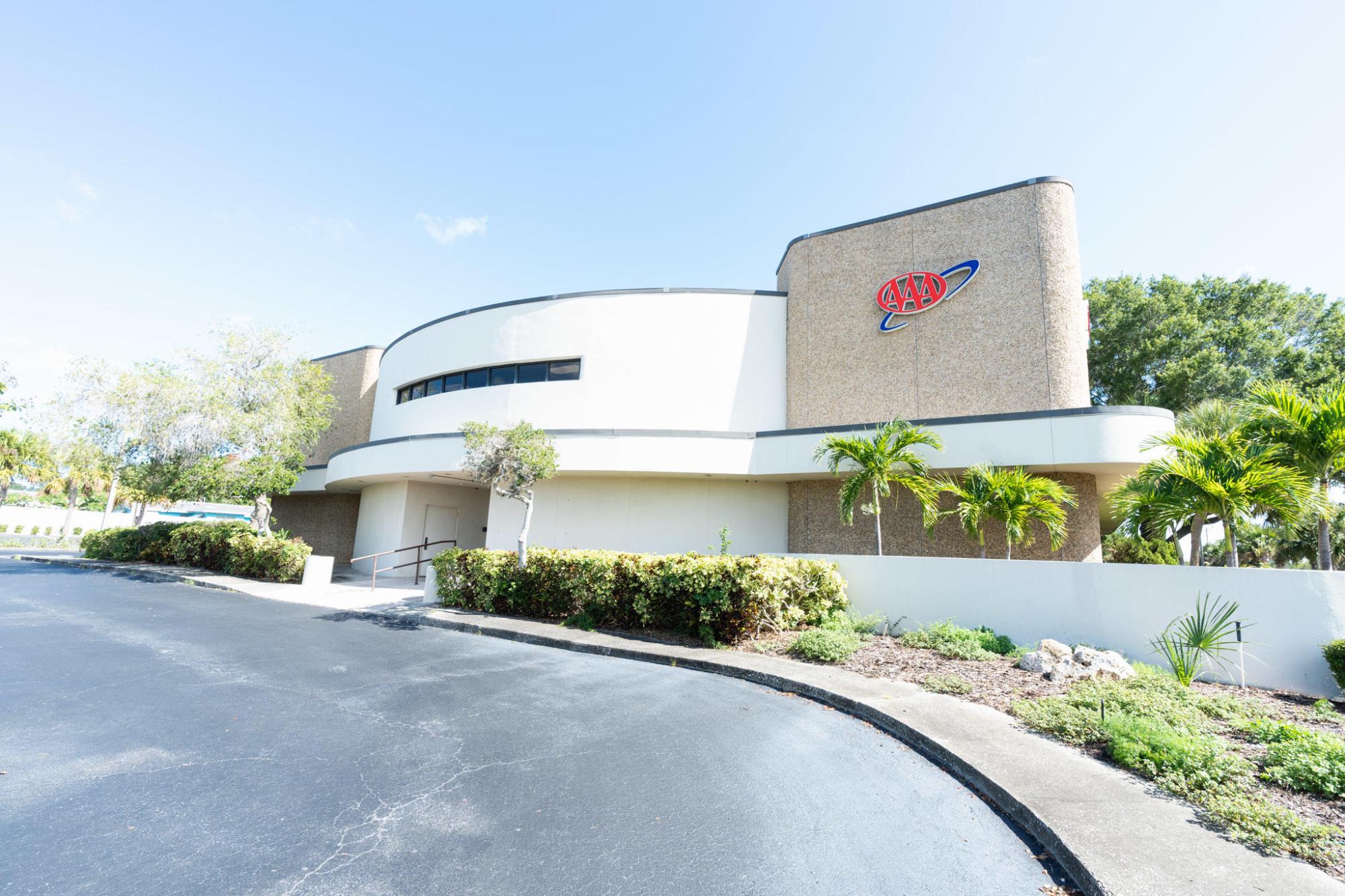 9200 Seminole Blvd Office
