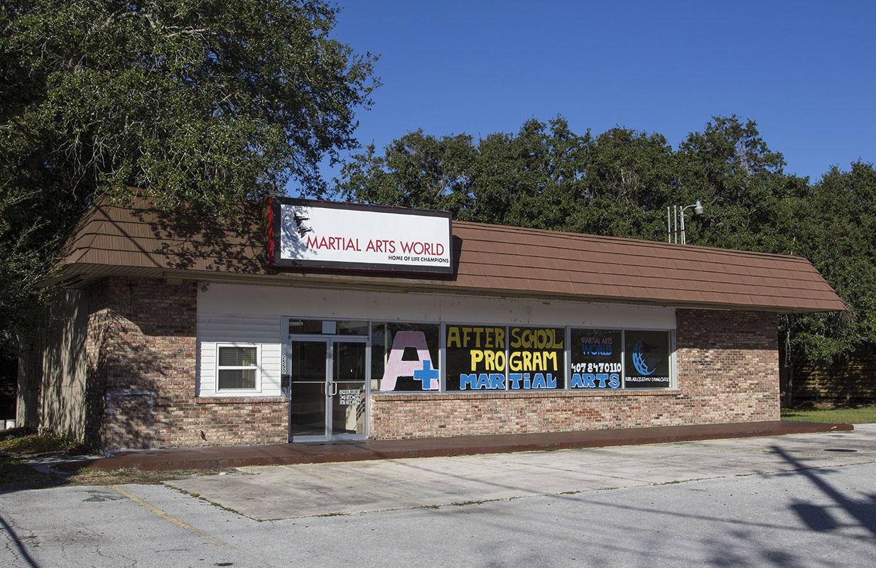 2,940 SF Retail Building in Kissimmee